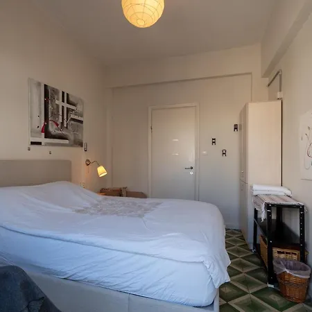 Authentic Wolfson Street Guesthouse-2