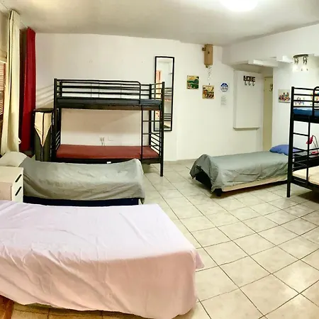 Dotan's Boutique Guesthouse - By The Beach!-2